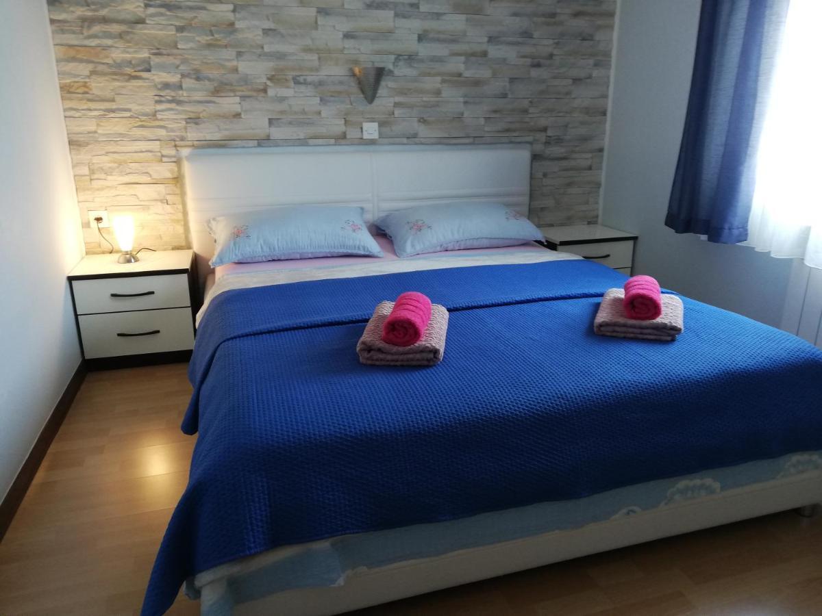 Apartments Katja Porec Bagian luar foto