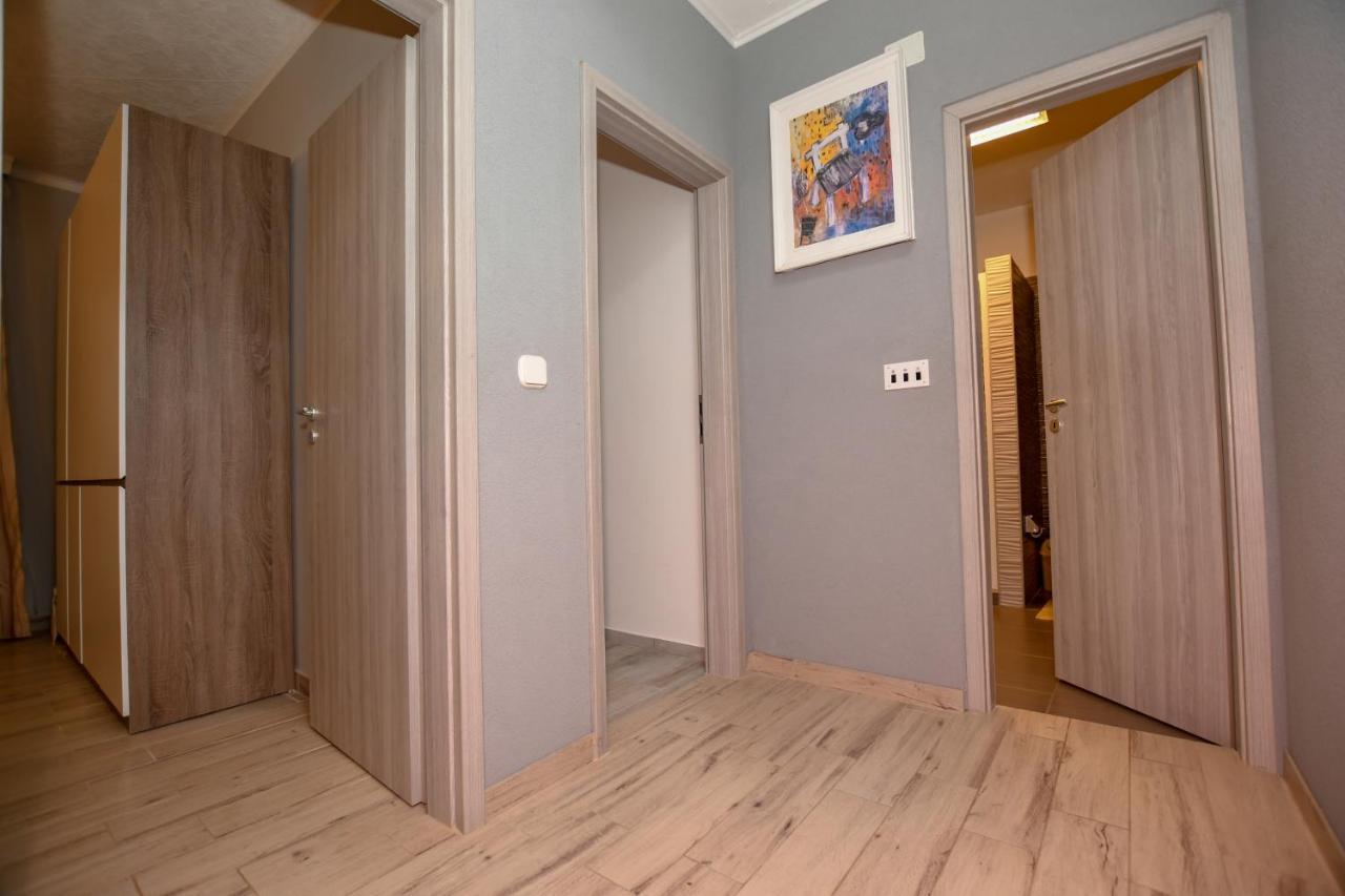 Apartments Katja Porec Bagian luar foto